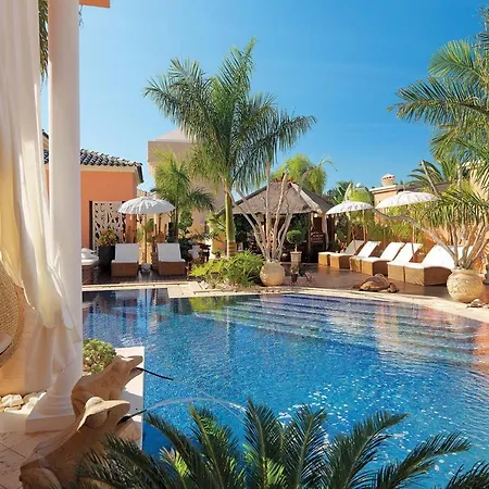Royal Villa *